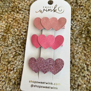 Sweet Wink - Triple Heart Clip